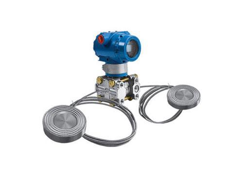 <b>流量双法兰液位变送器</b>
